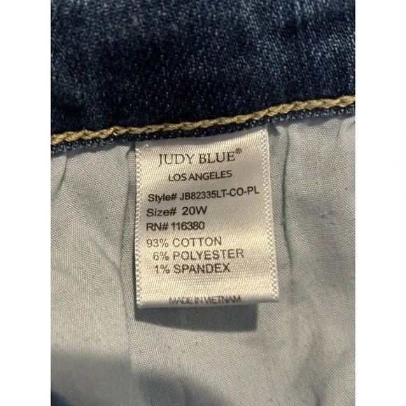 Judy Blue Womens 20W Boyfriend Fit Jeans Light Wash Stretch Cuffed JB82335 - Picture 8 of 12